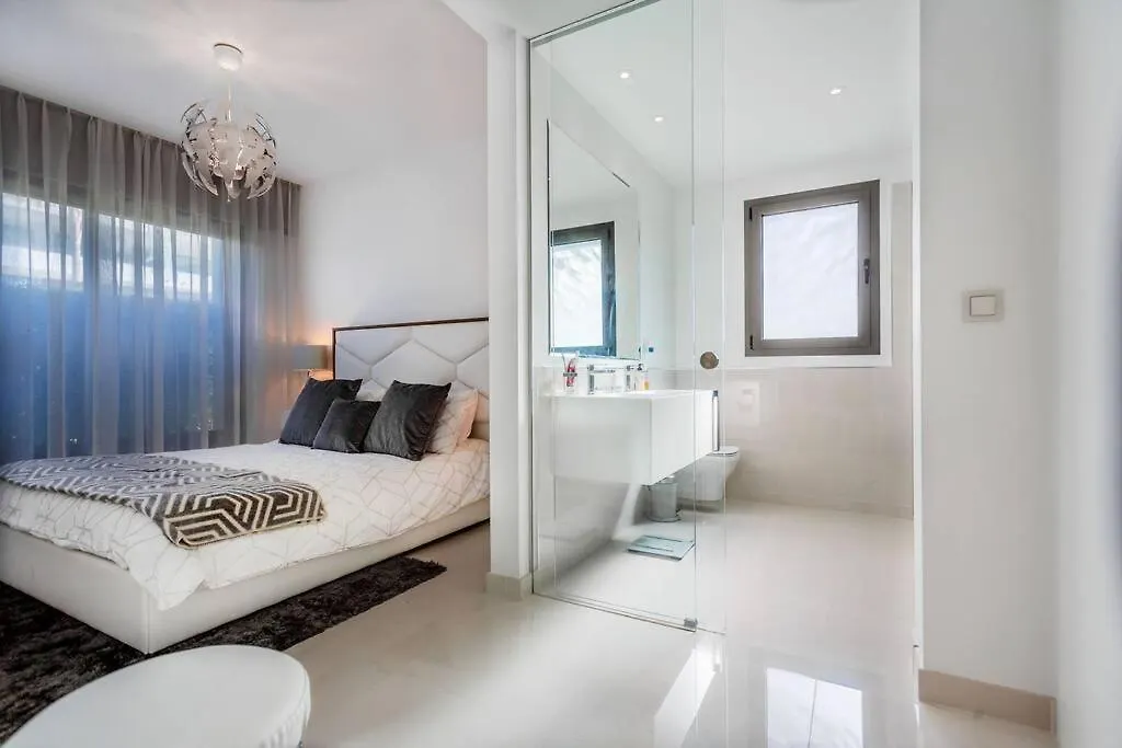 Stunning Modern 3 Bedroom Apt Cataleya Rdr321 Estepona