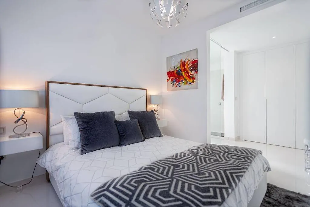 Apartment Stunning Modern 3 Bedroom Apt Cataleya Rdr321 Estepona Spain