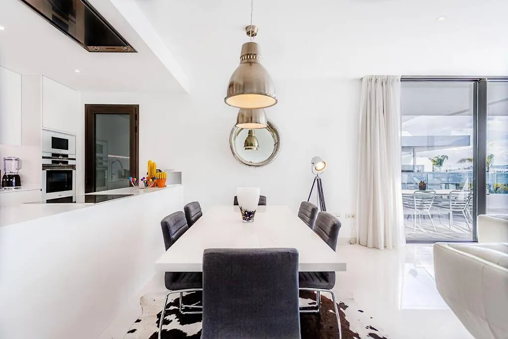 Apartment Stunning Modern 3 Bedroom Apt Cataleya Rdr321 Estepona Spain